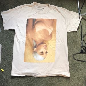 ariana grande sweetener shirt